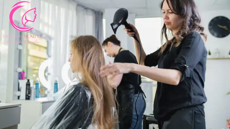 بهترین کلاس آموزش آرایشگری زنانه در نازی آباد 3 🎓 مزایای رقابتی آموزش در آرایشگاه پریسان